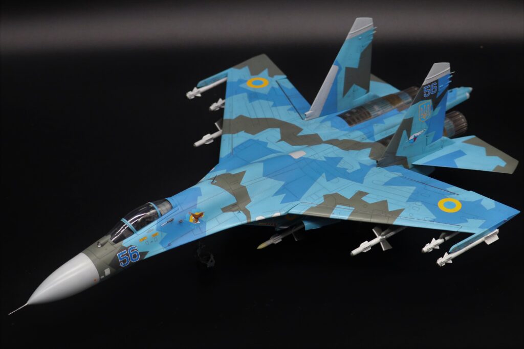 GWH 1/48  Su-27UB ウクライナ空軍  デジタルカモフラージュ